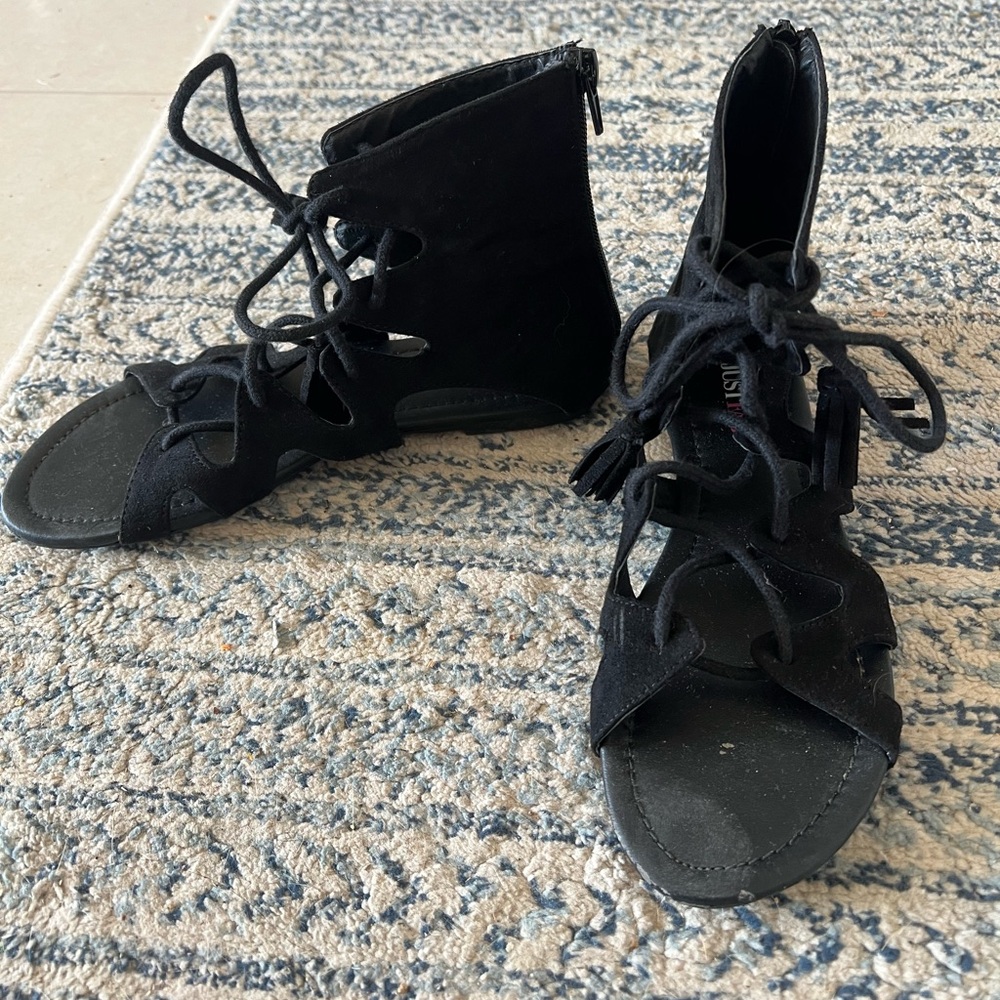 Just Fab Size 6 Black Gladiator Sandals